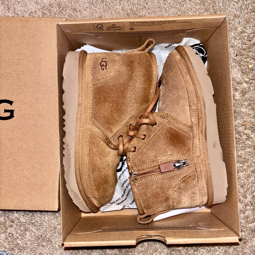 Children Unisex Boots UGG Kids Neumel II (Toddler/Little Kid) SIZE 12 PRE-OWNED